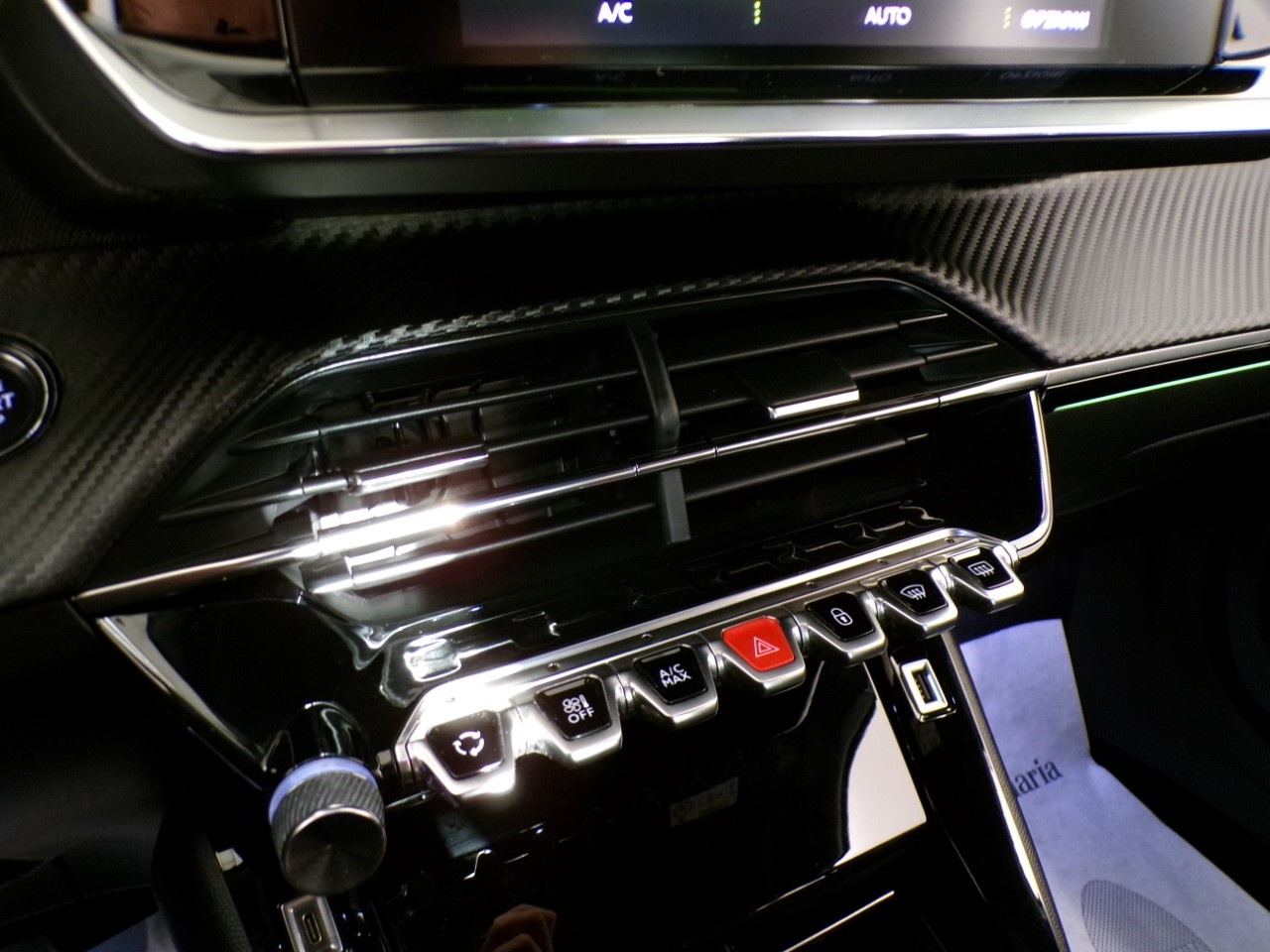 Peugeot 2008 2008 1.2 PureTech 130cv GT Line - 19