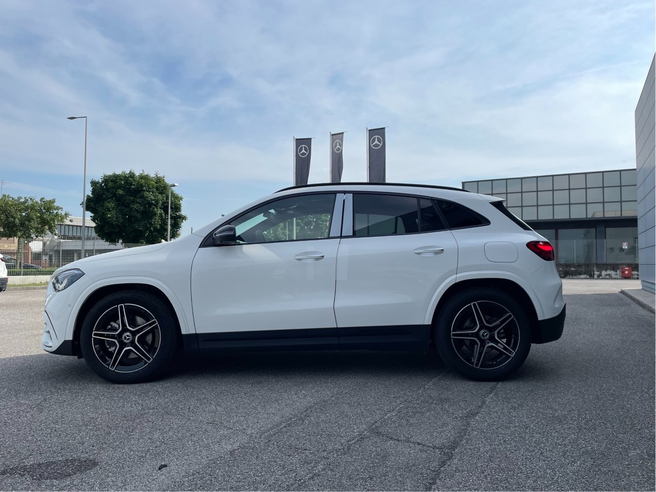 Mercedes GLA GLA 200 d Automatic AMG Line ADVANCED PLUS - 4