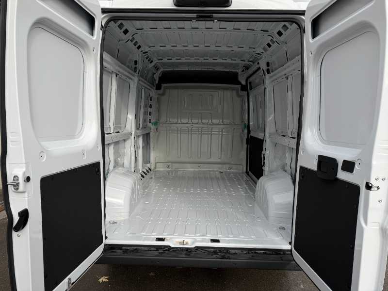 Movano Furg. 33-l2 H2 2.2 Bluehdi S&s 140 Cv