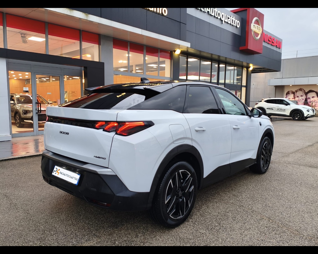 Foto PEUGEOT 3008 1.2 hybrid GT 145cv e-dcs6