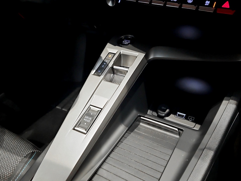 PEUGEOT 308 BL – Hybrid 145 e-DCS6 Allure Ibrida km0 - 12