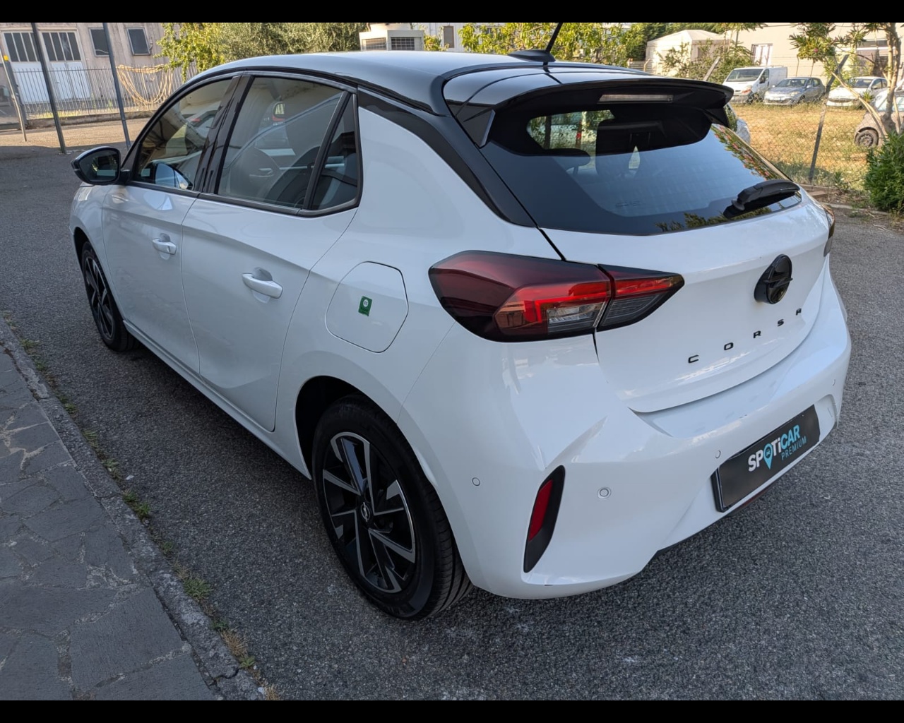 Foto OPEL Corsa 1.2 GS s&s 100cv