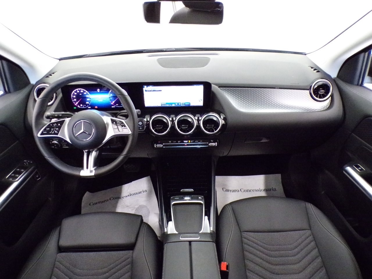 Mercedes  GLA 180 Progressive Advanced 7G-DCT - 15