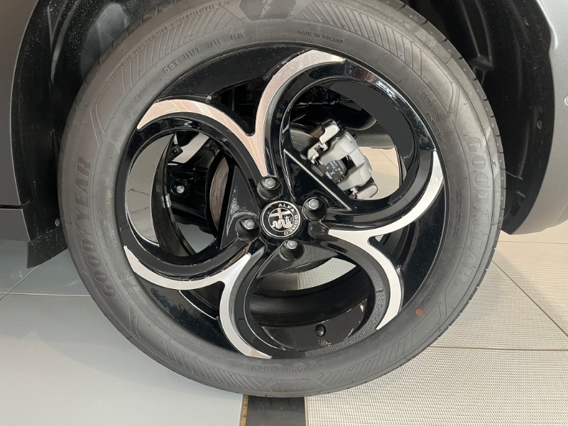 ALFA ROMEO – Junior 1.2 145 CV Hybrid eDCT6 Speciale