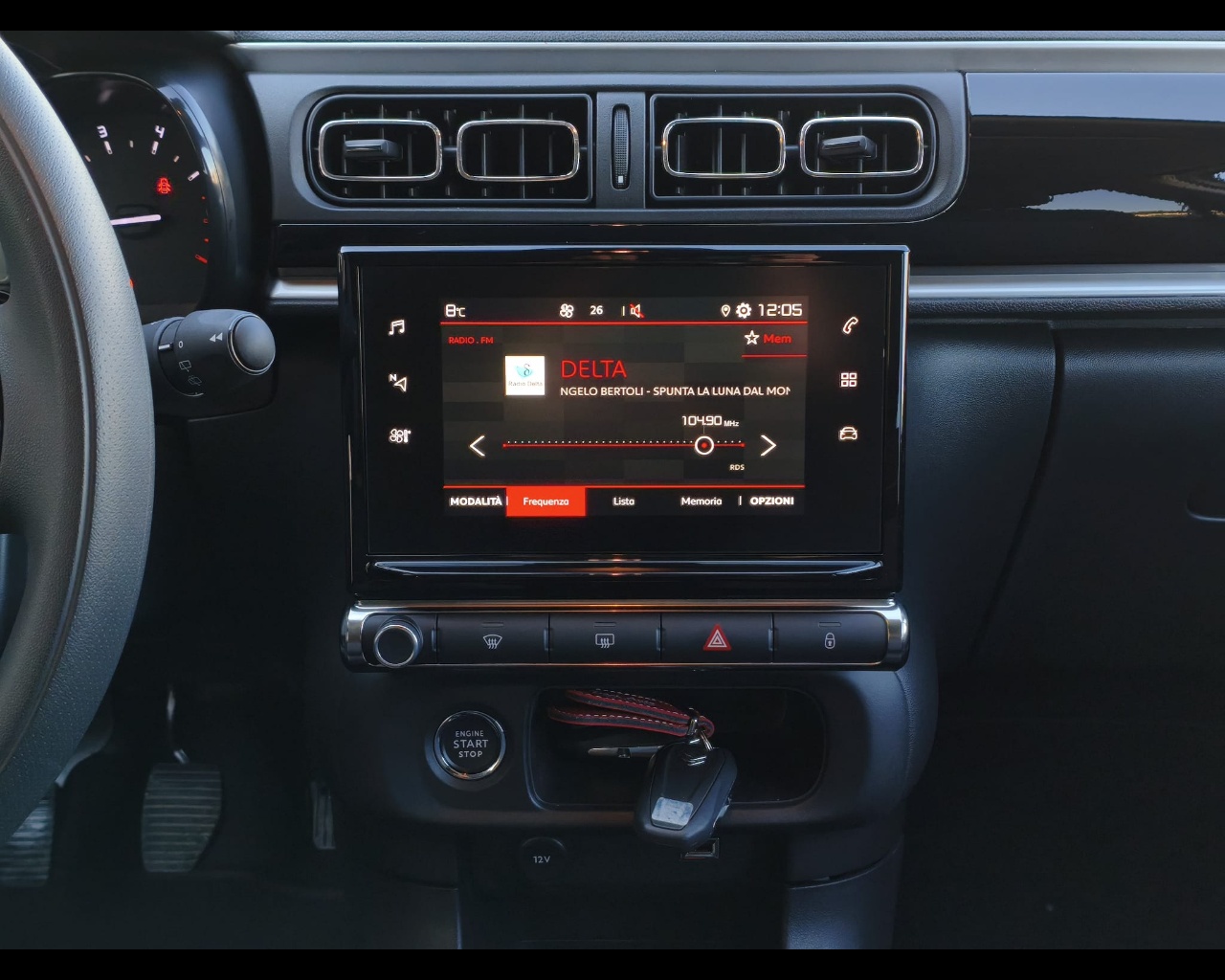 Foto CITROEN C3 1.2 puretech Shine s&s 83cv neopatentati