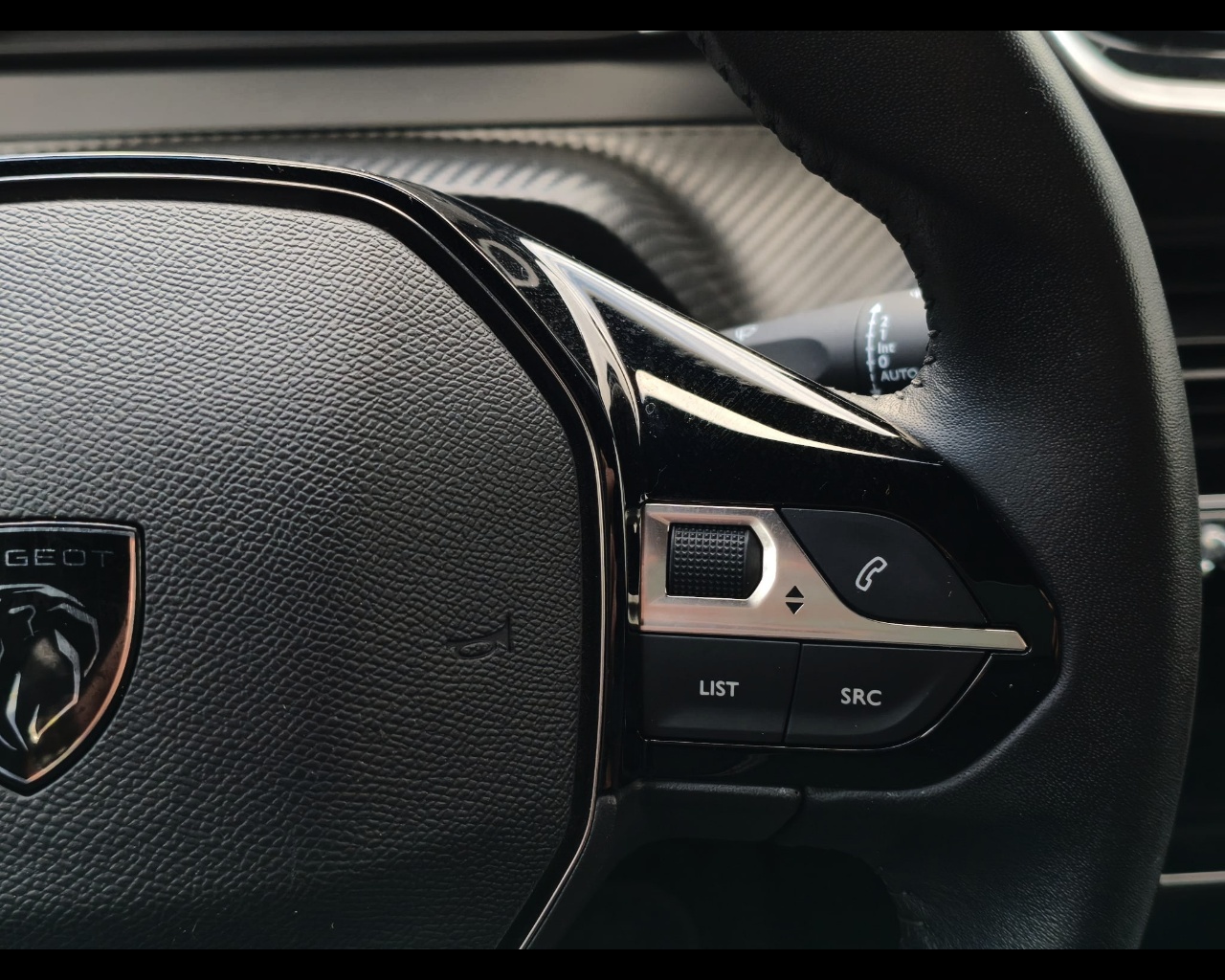 Foto PEUGEOT 2008 1.2 puretech Allure s&s 100cv