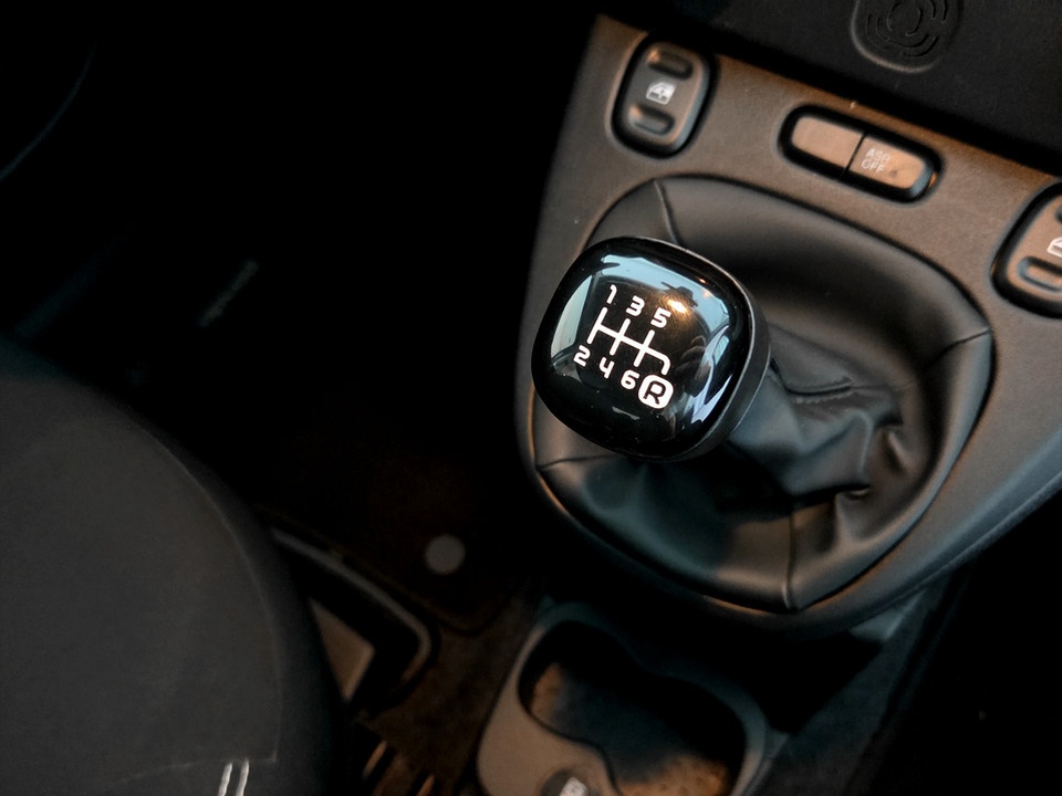 FIAT Panda 1.0 firefly hybrid Cross s&s 70cv 5p.ti Ibrida usato - 15