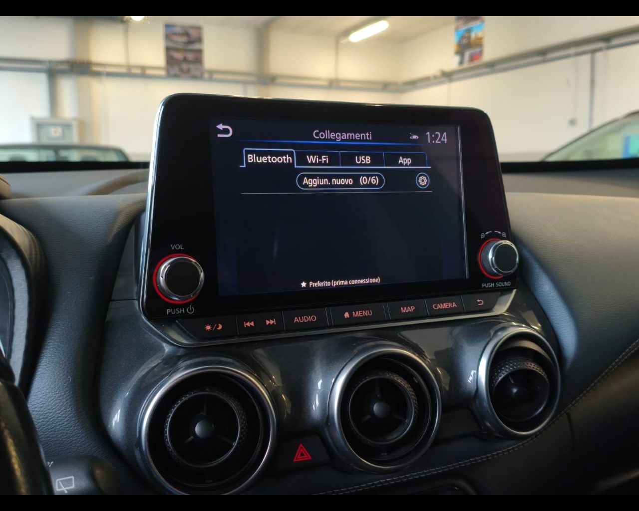 Foto NISSAN Juke 1.0 dig-t Tekna 114cv dct