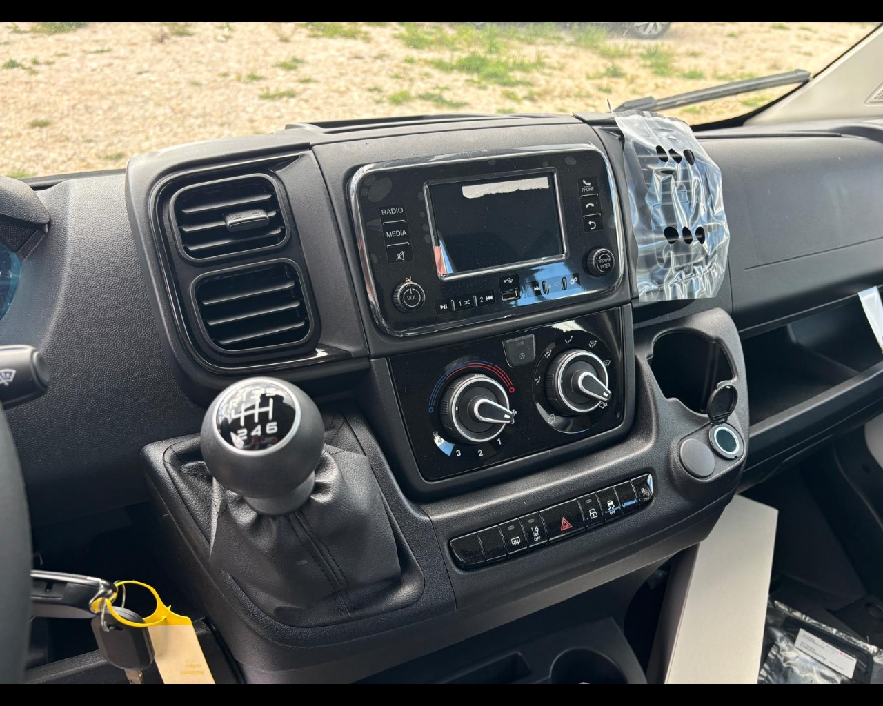Foto OPEL Movano Autotelaio 35 Heavy L4 Doppia Cabina 2.2 Bl