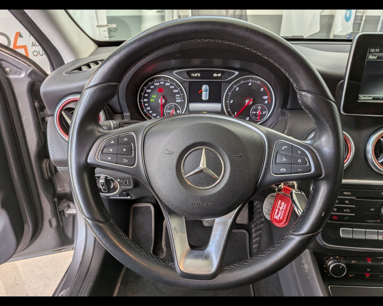 Foto MERCEDES A 180 d Premium 
