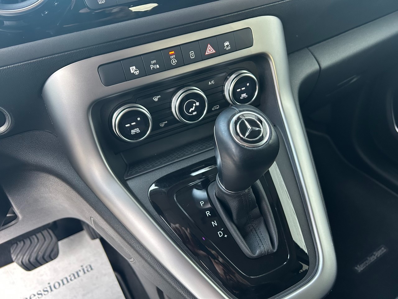 Mercedes  Classe T Long 180d Premium auto - 14