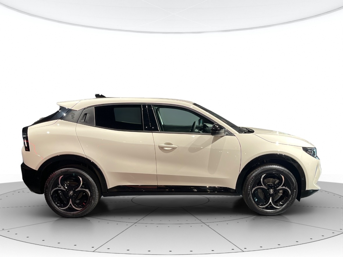 Alfa Romeo Junior Nuovo Ibrido benzina Junior Rovigo
