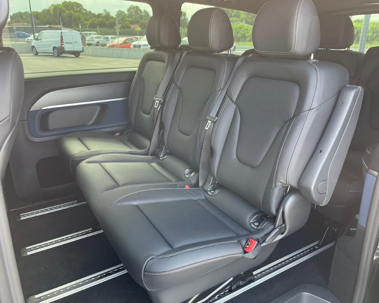 Mercedes EQV EQV 300 Long - 10