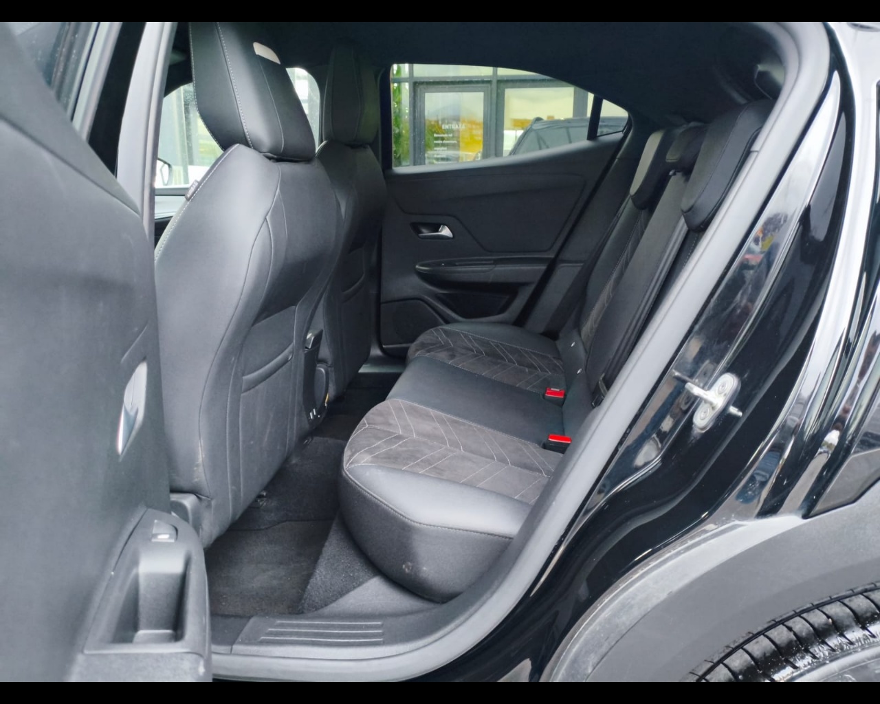 Foto OPEL Mokka 1.2 t Ultimate s&s 130cv