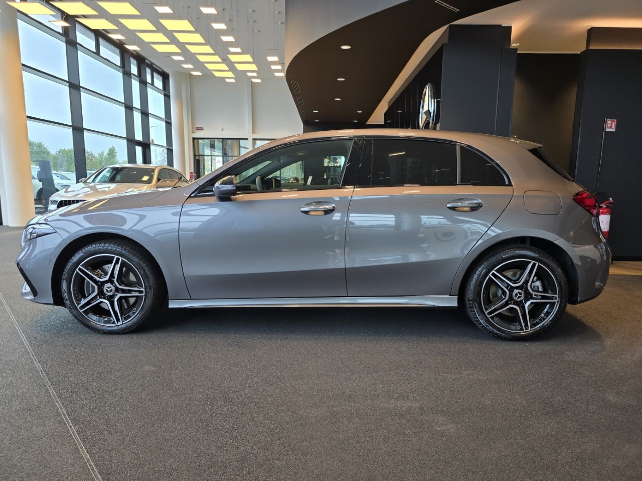 Mercedes Classe A Classe A 250 e Plug-In Hybrid AMG Line ADVANCED PLUS - 5