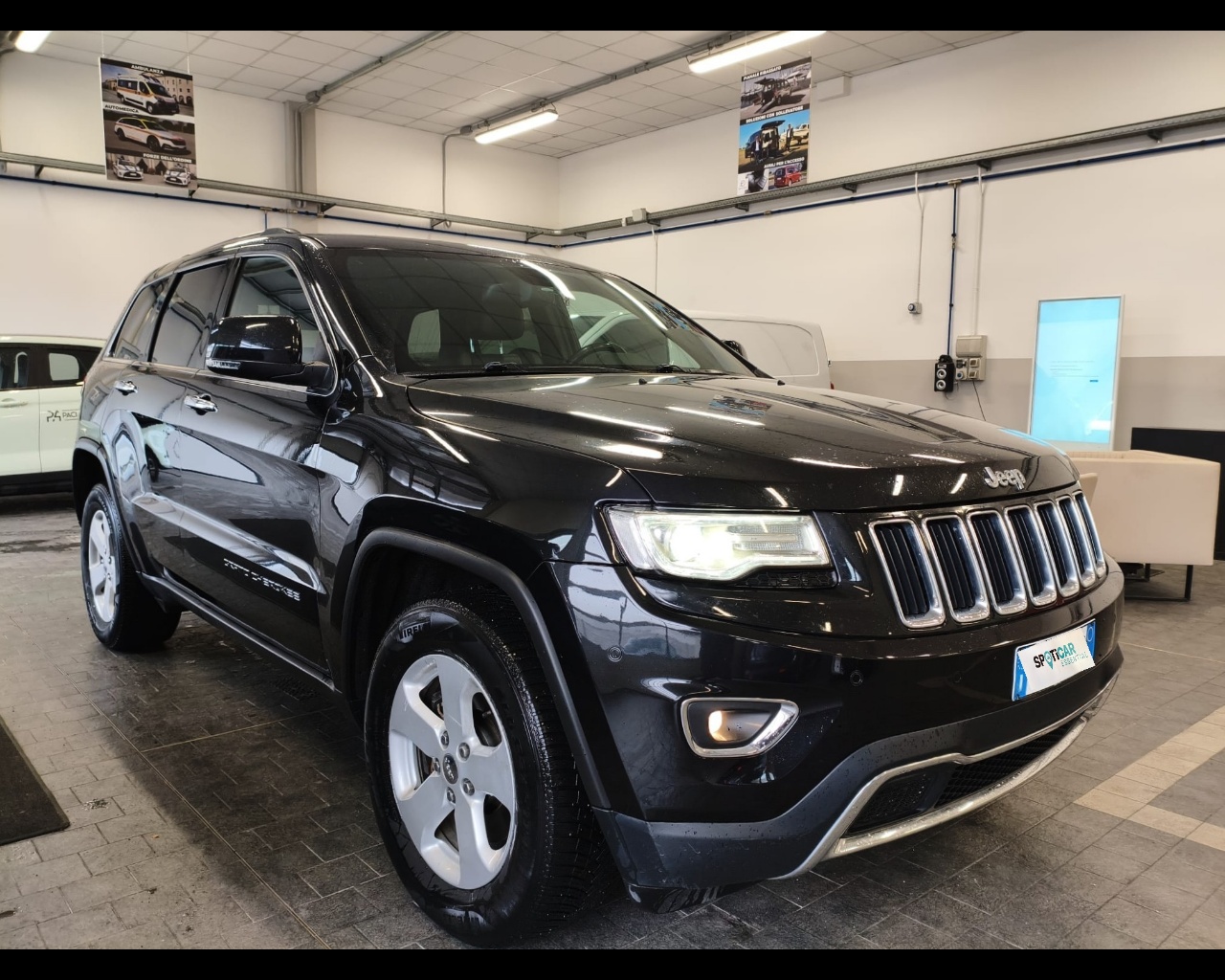Foto JEEP Grand Cherokee 3.0 crd (mjt II) V6 Limited 250cv auto
