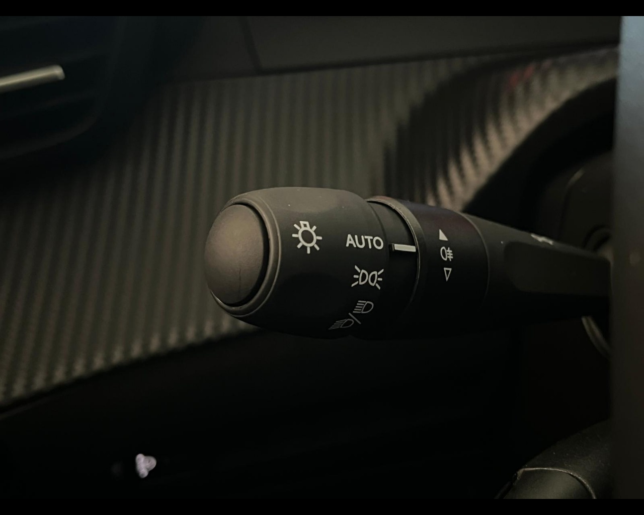 Foto PEUGEOT 2008 1.2 puretech Style s&s 100cv