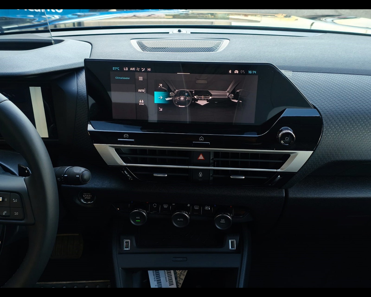Foto CITROEN C4 1.2 hybrid Max 136cv e-dcs6