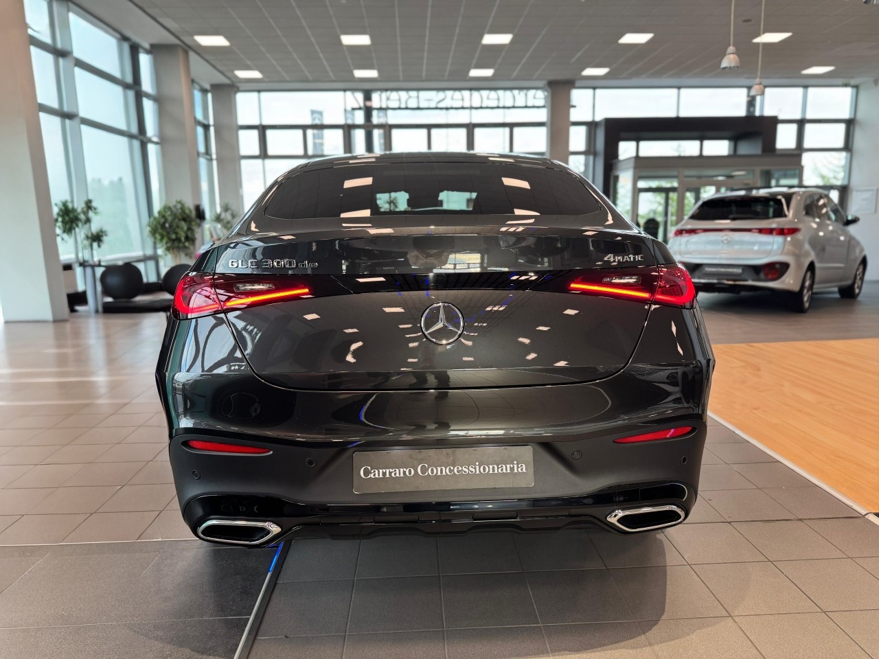 Mercedes GLC Coupé GLC 300 de 4Matic Plug-in hybrid Coupe AMG Line ADVANCED TECH - 6