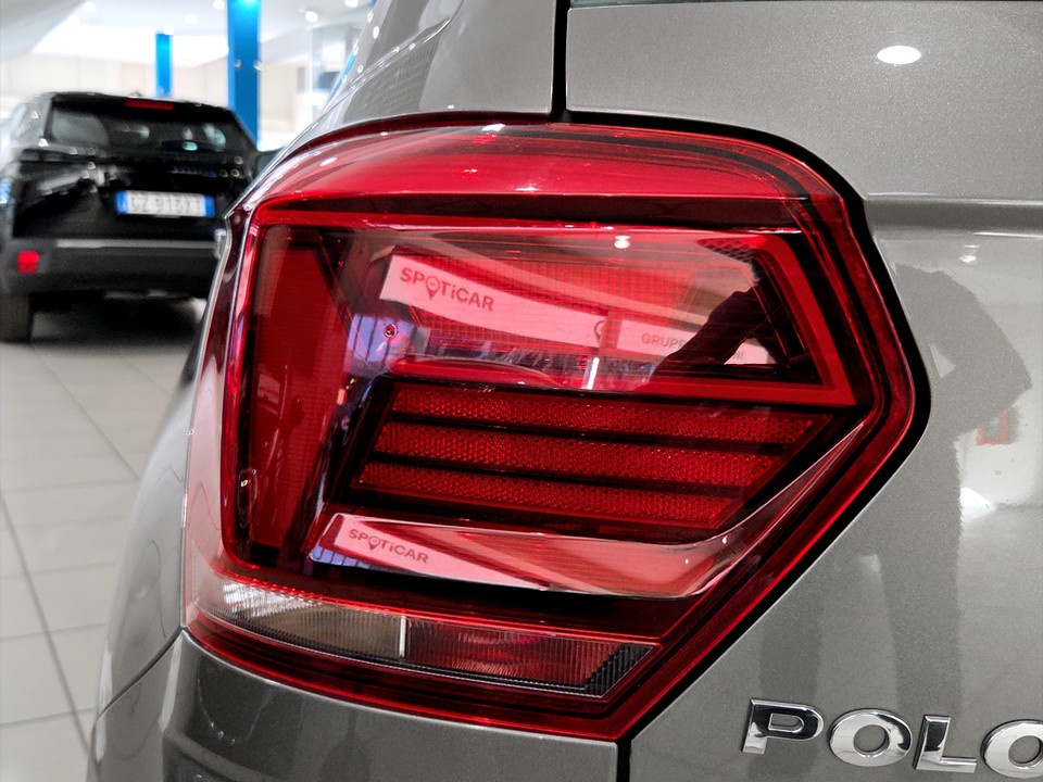 VOLKSWAGEN Polo 5p 1.0 evo Comfortline 80cv Benzina usato - 20