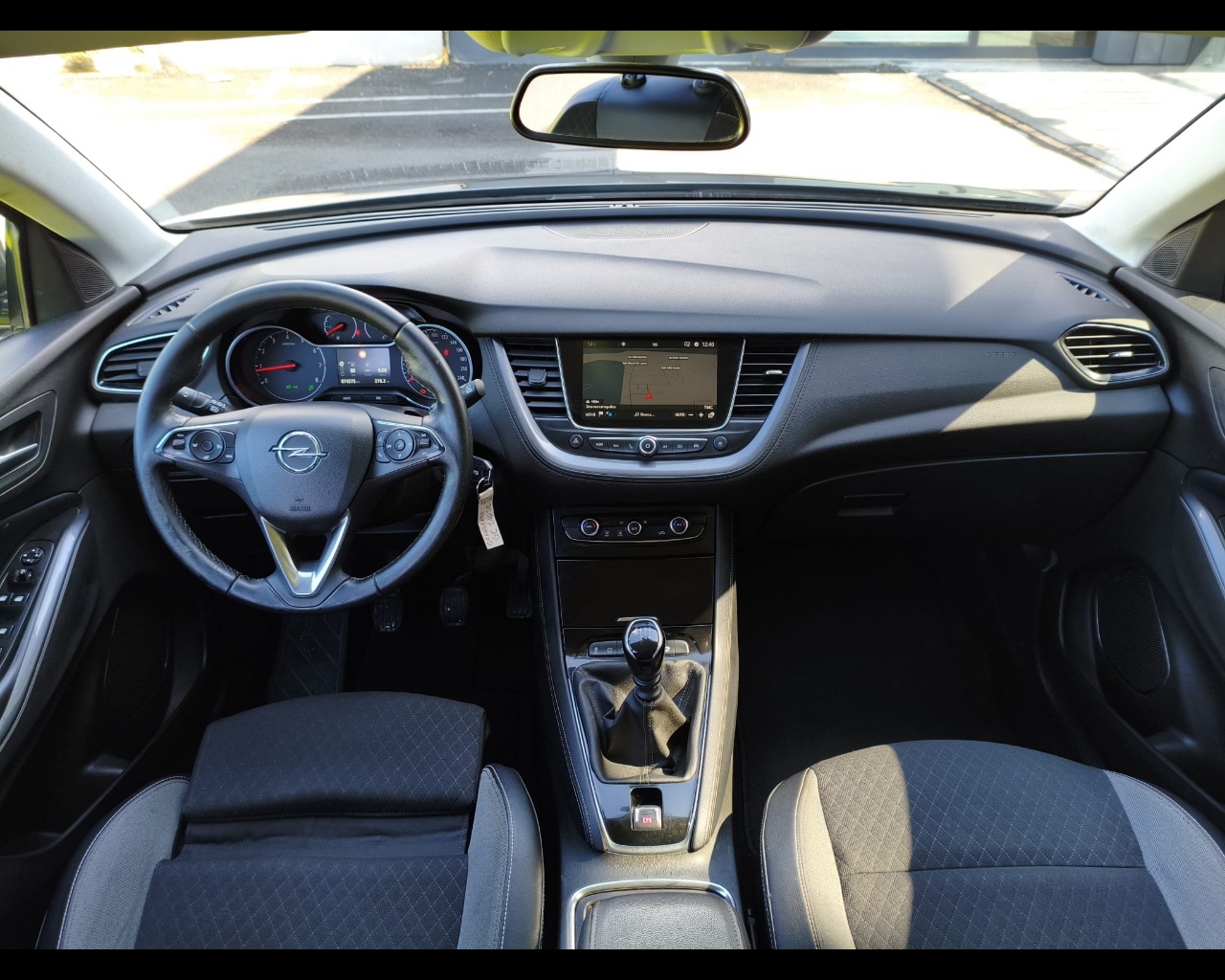 Foto OPEL Grandland X 1.2 Innovation s&s 130cv 