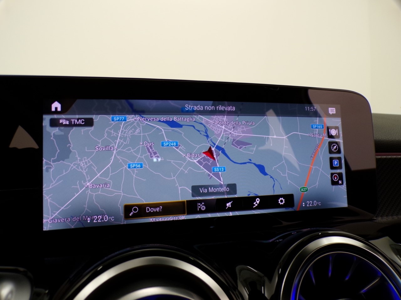 Mercedes GLB GLB 180 D Premium 8G-DCT - 18