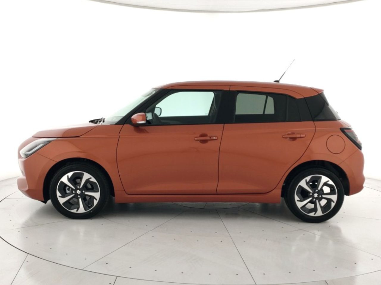Suzuki Swift Nuovo Ibrido benzina Swift Porto Mantovano