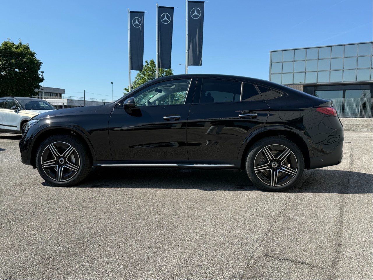 Mercedes GLC Coupé GLC 300 de 4Matic Plug-in hybrid Coupe AMG Line PREMIUM TECH - 4