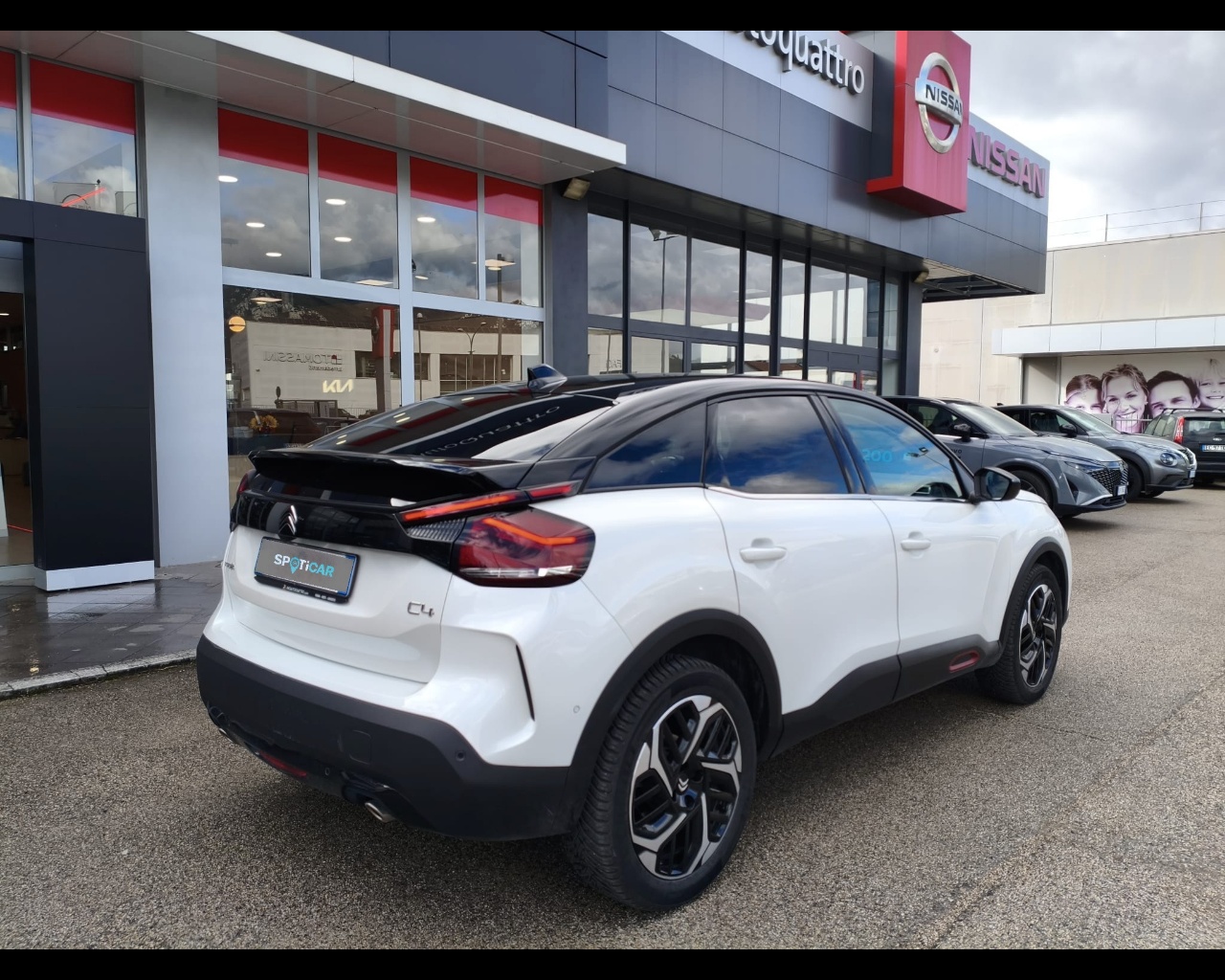 Foto CITROEN C4 1.2 puretech Shine s&s 130cv eat8