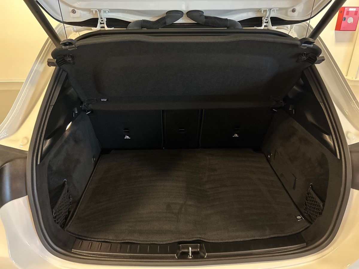 Mercedes GLA 200 D AMG Line Advanced Plus 8G-DCT - 8