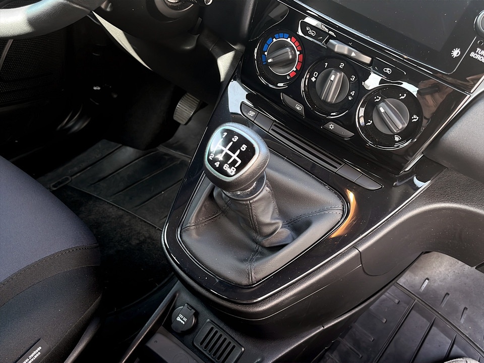 LANCIA Ypsilon 1.0 firefly hybrid Gold s&s 70cv 5p.ti Ibrida usato - 15