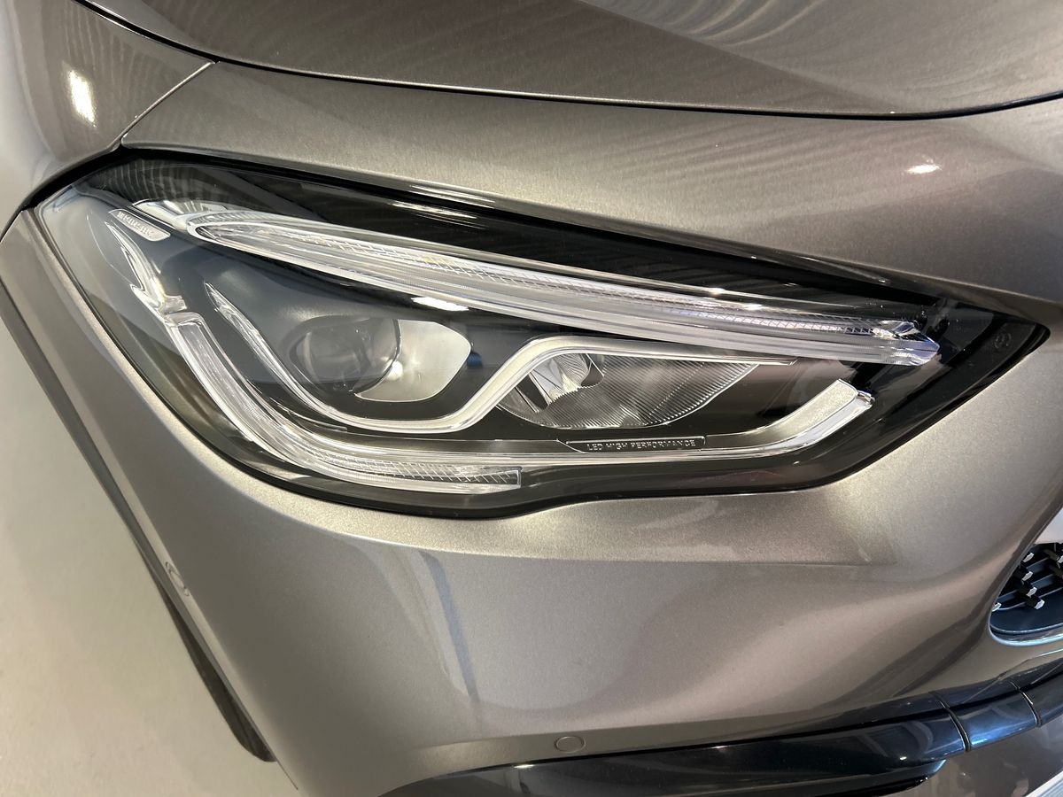 Mercedes GLA GLA 180 D Premium 8G-DCT - 7