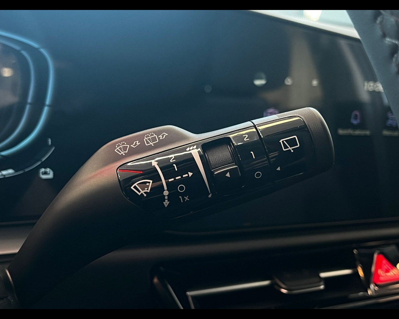 Foto KIA NIRO 1.6 MY25 HEV BUSINESS