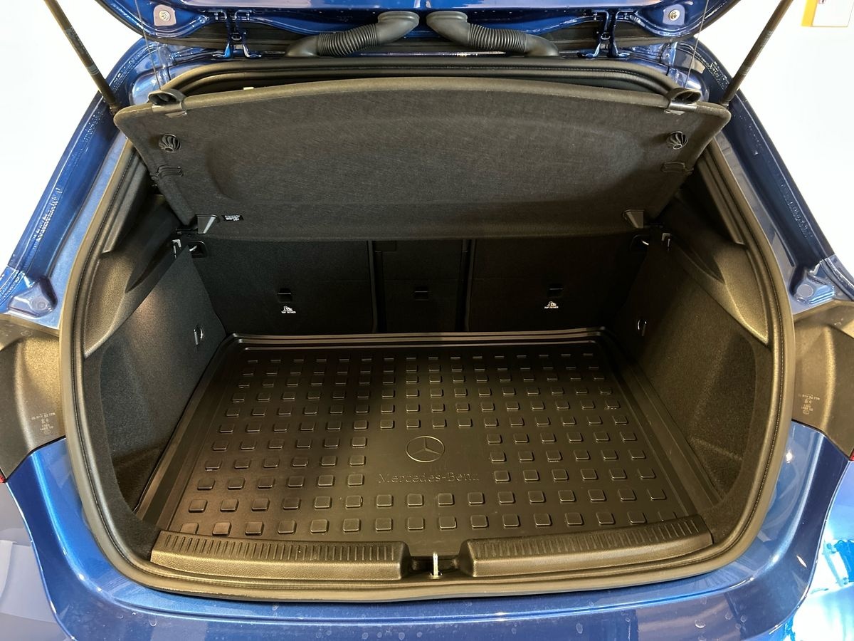 Mercedes-AMG Classe A AMG A AMG 35 AMG Line Advanced Plus Spectral Edition 4matic auto - 8