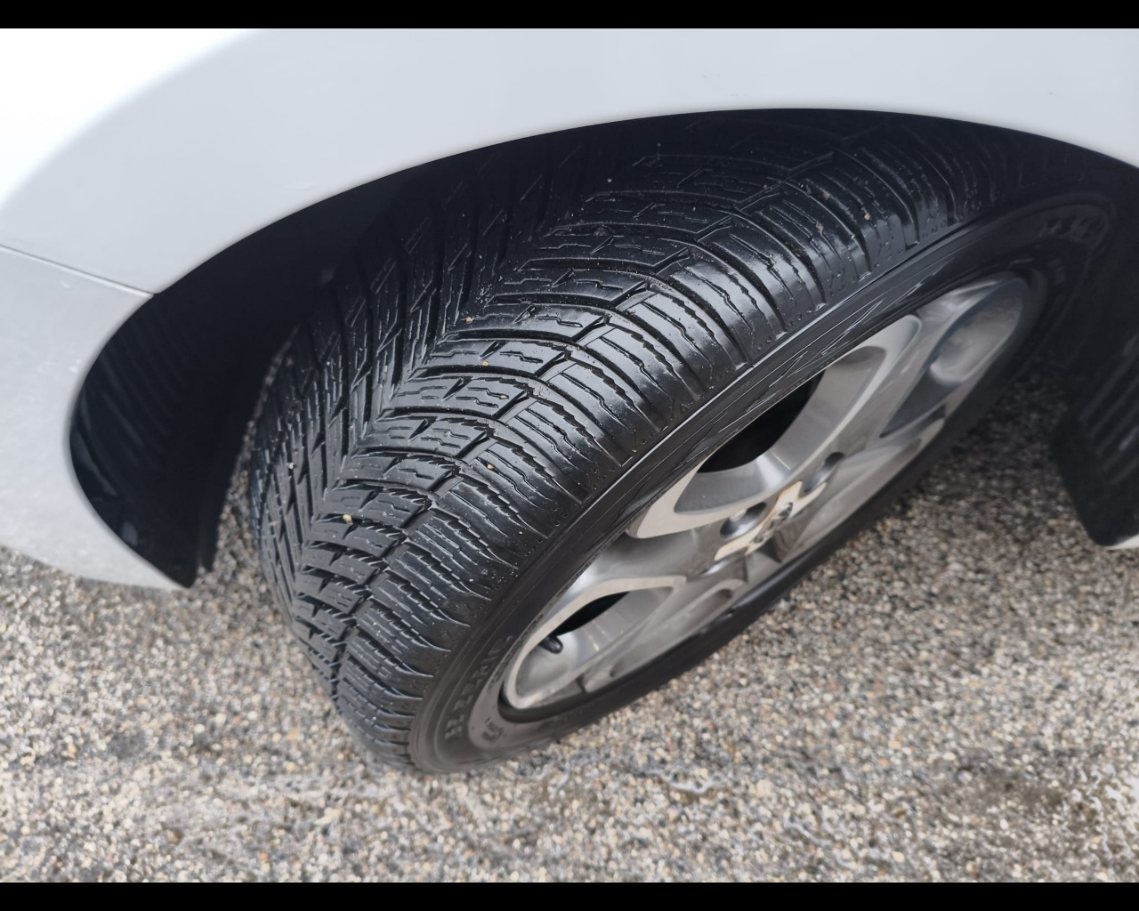 Foto HYUNDAI i20 5p 1.0 t-gdi Prime 100cv