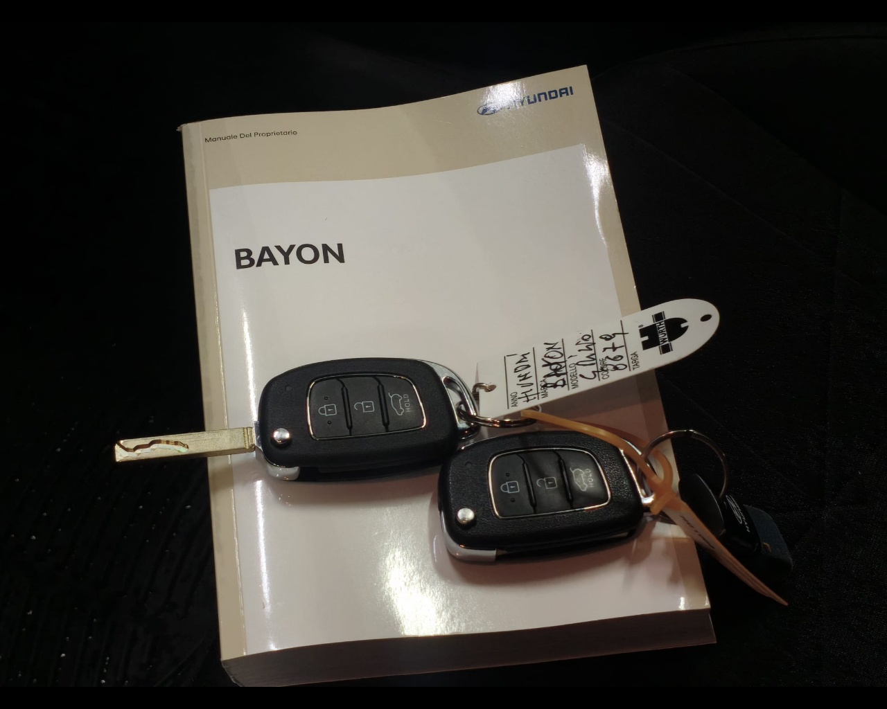 Foto HYUNDAI Bayon 1.0 t-gdi 48V Xline imt