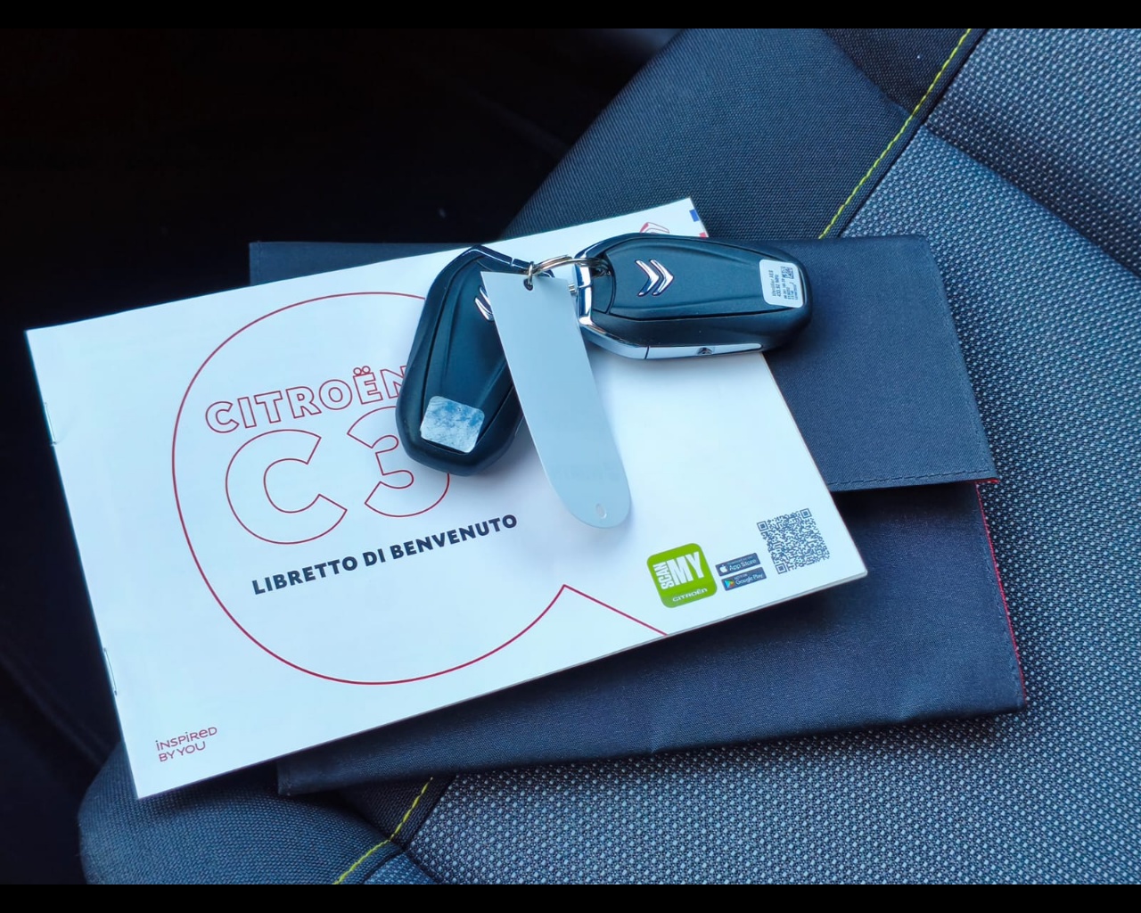 Foto CITROEN C3C3 1.2 puretech Shine Pack s&s 83cv
