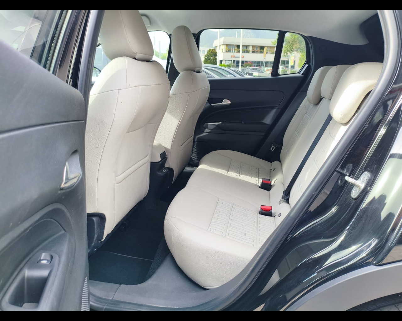 Foto FIAT 600 1.2 hybrid La Prima 110cv auto
