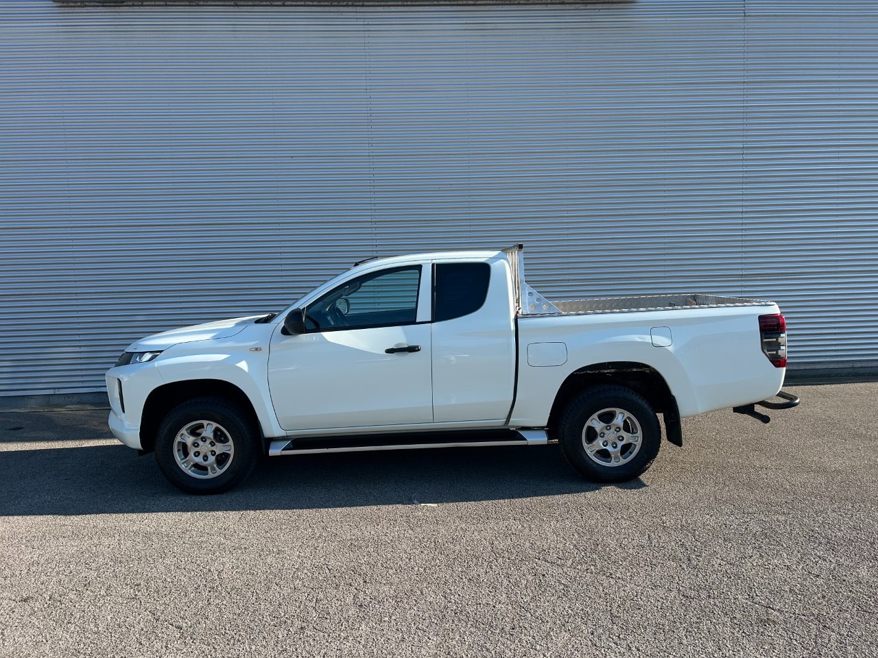 Mitsubishi L200 Cab VI L200 cl.cab 2.3d Invite Connect 4wd 150cv - 6