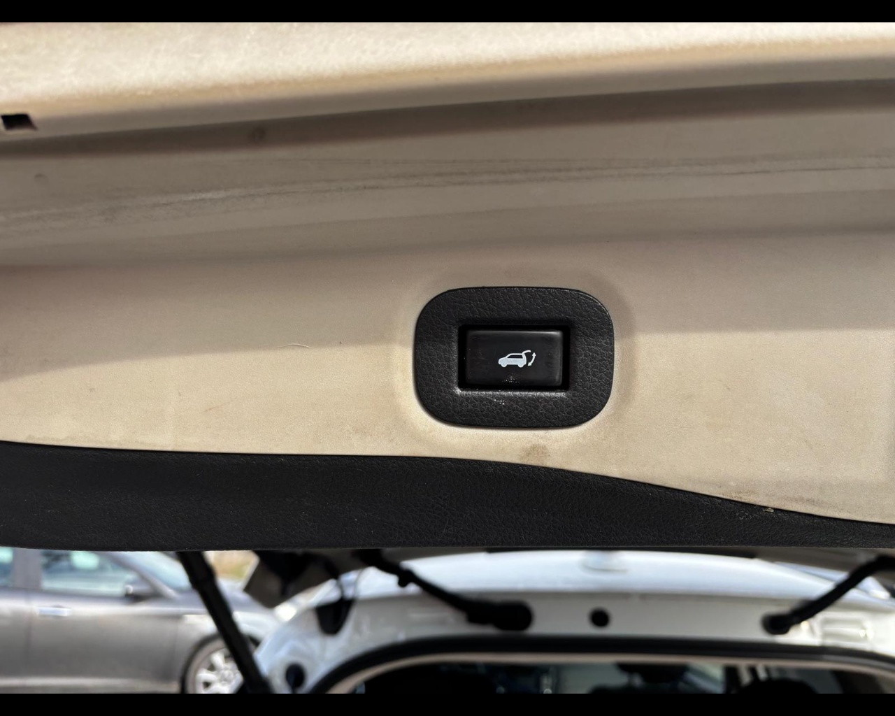 Foto NISSAN X-Trail 1.6 dci N-Connecta 4wd N1