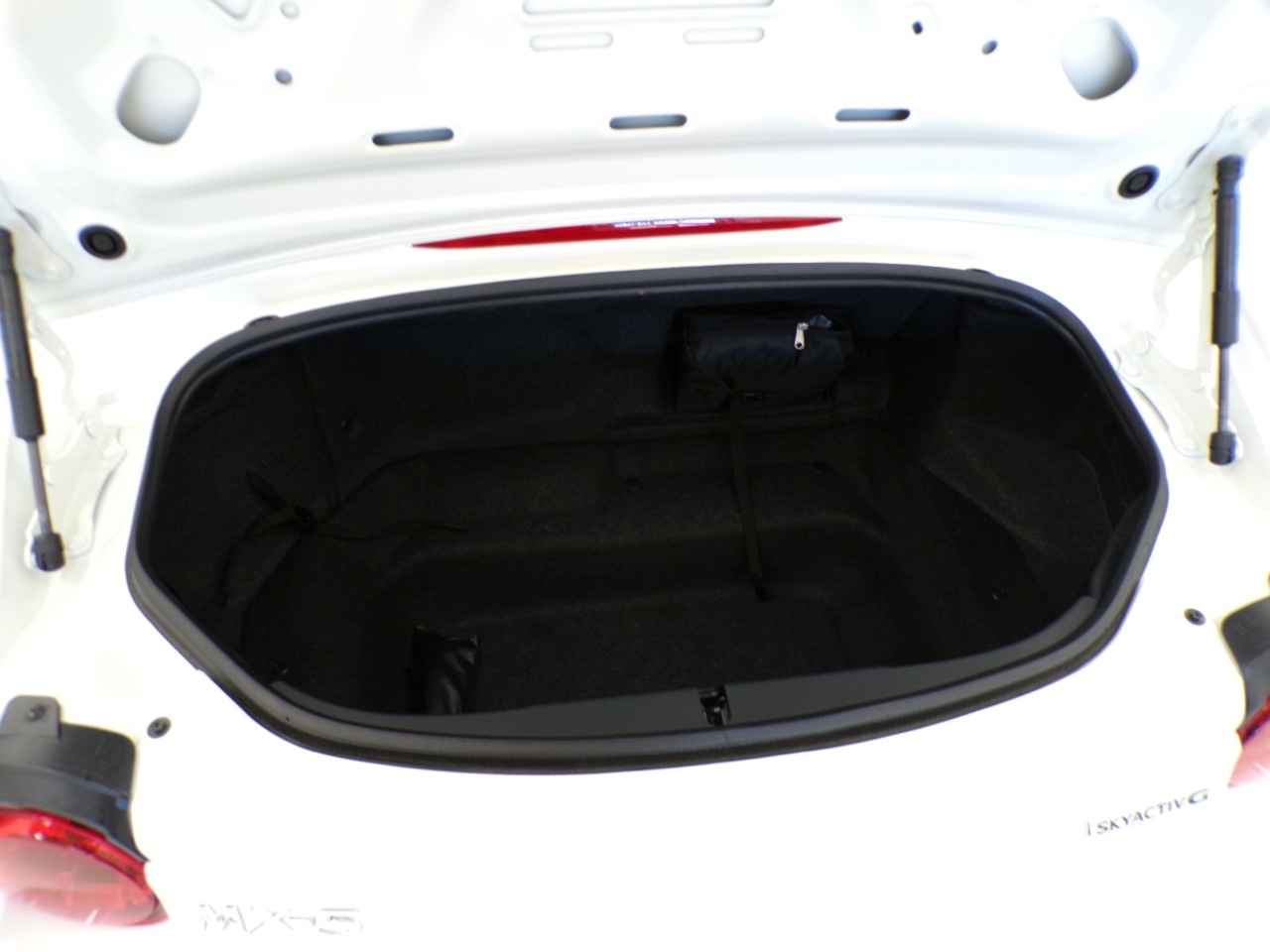Mazda MX-5 MX-5 Soft Top 1.5 Skyactiv-G Exclusive-Line Driver Assistance - 10
