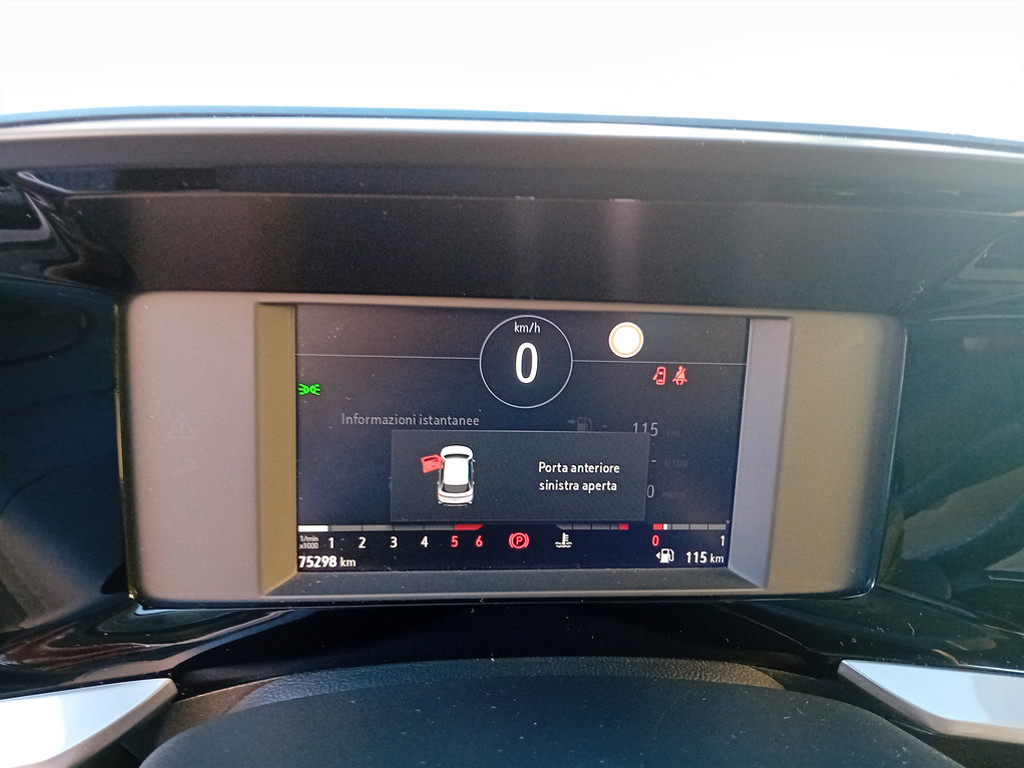 Panoramica 9° Immagine Veicolo