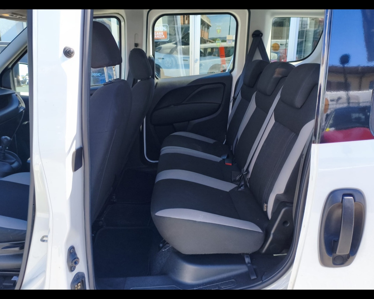 Foto FIAT Doblo cargo 1.6 mjt 105cv CH1 Lounge S&S 5p.
