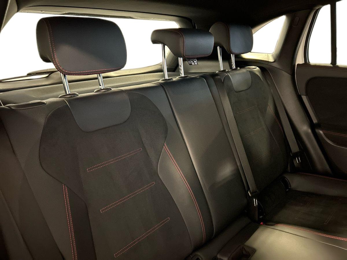 Mercedes GLA GLA 200 D Premium 8G-DCT - 16