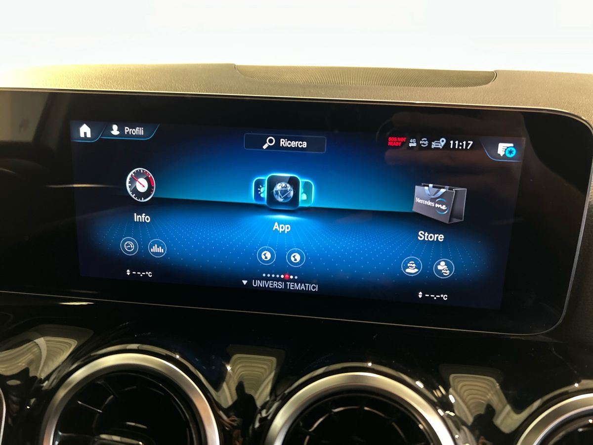 Mercedes GLA GLA 180 D Sport Plus 8G-DCT - 12