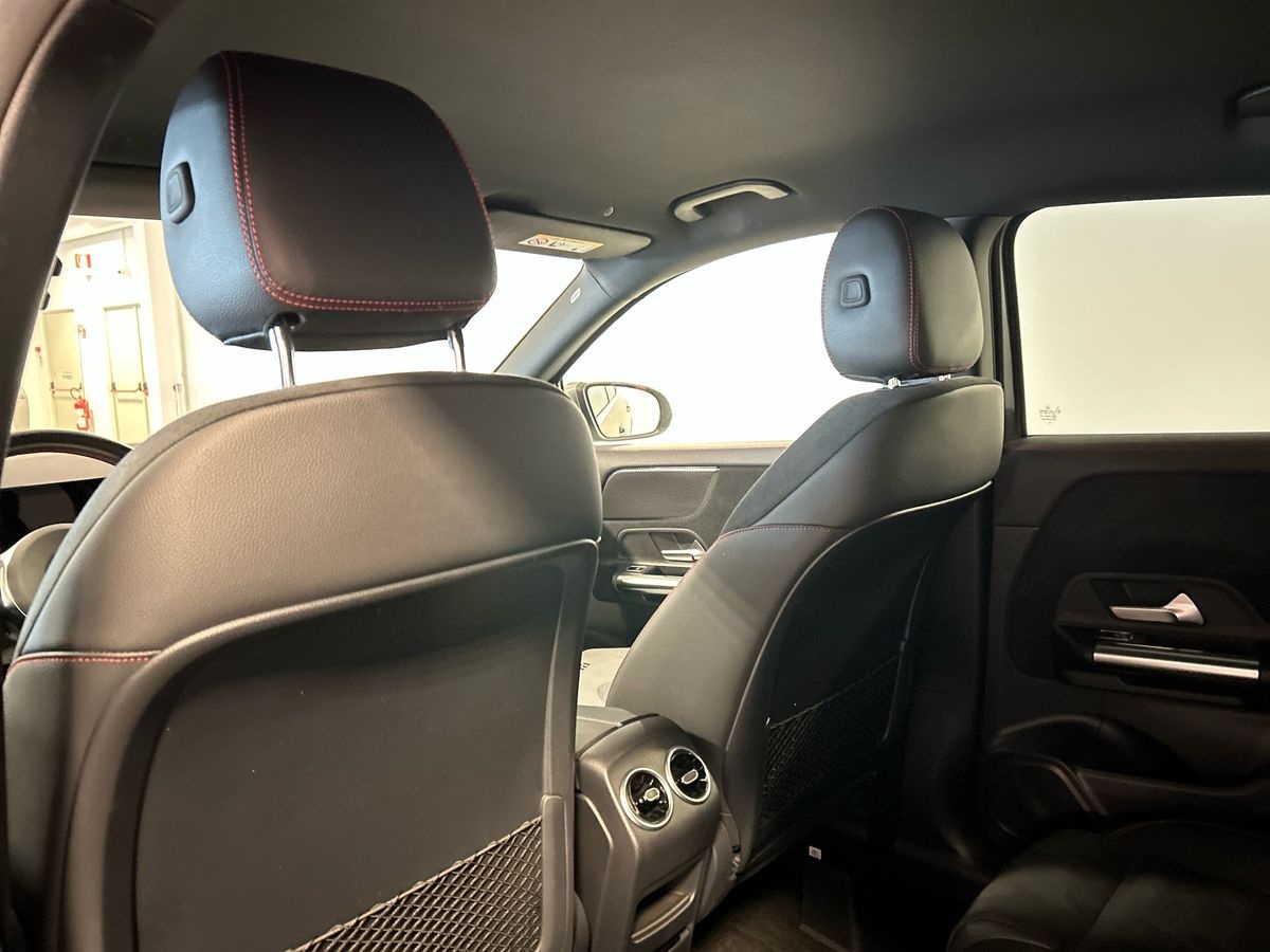 Mercedes GLA GLA 180 D Premium 8G-DCT - 18