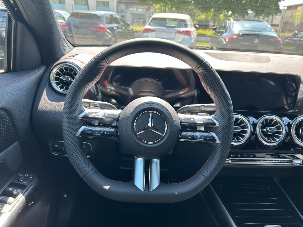 Mercedes EQA EQA 250+ AMG Line Advanced - 10