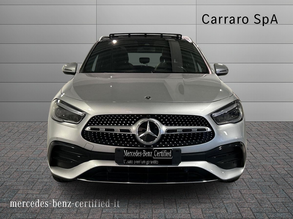 Mercedes GLA GLA 200 D Premium 4Matic 8G-DCT - 3