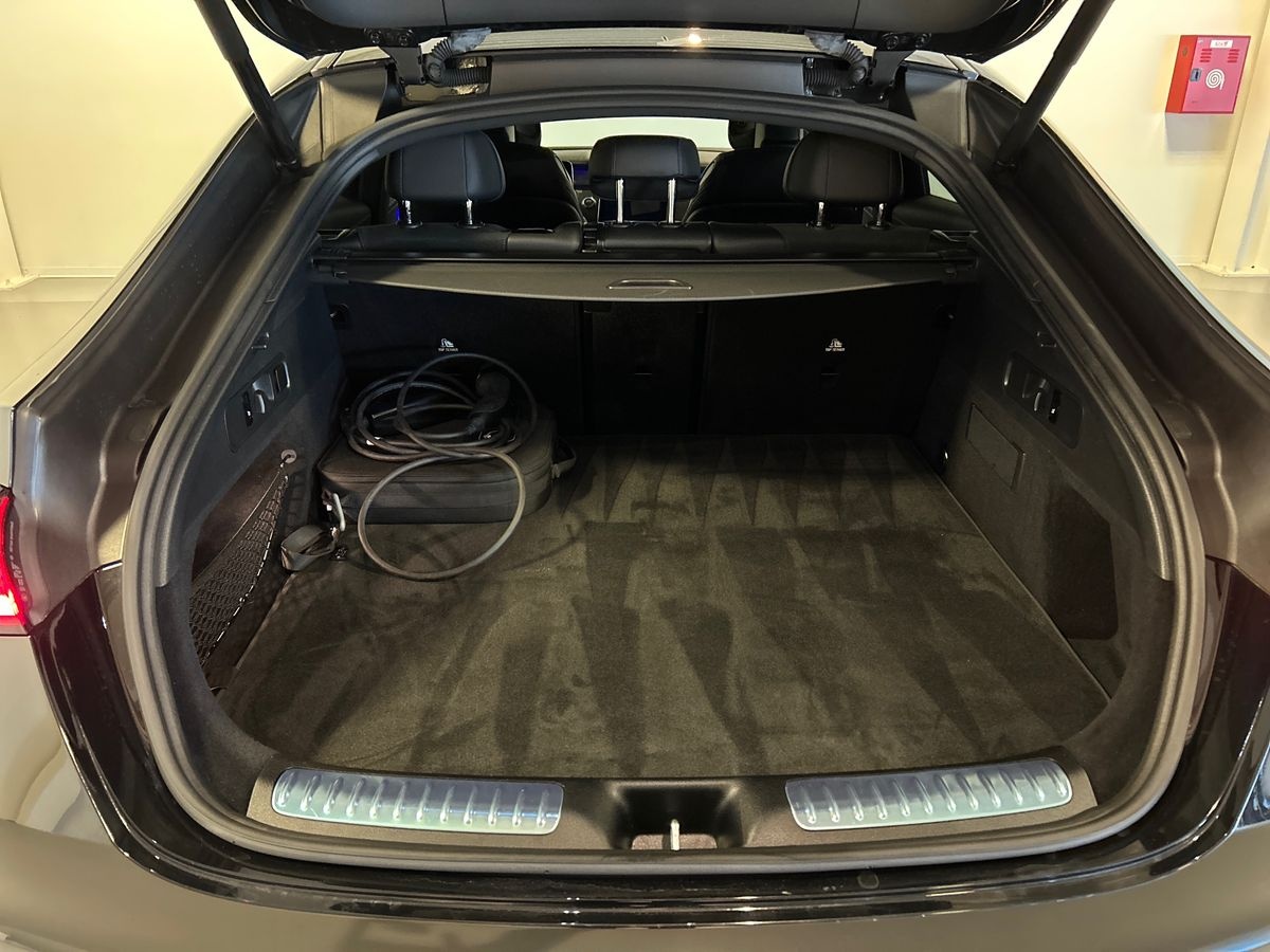 Mercedes GLC Coupé GLC 300 de 4Matic Plug-in hybrid Coupe AMG Line PREMIUM - 8