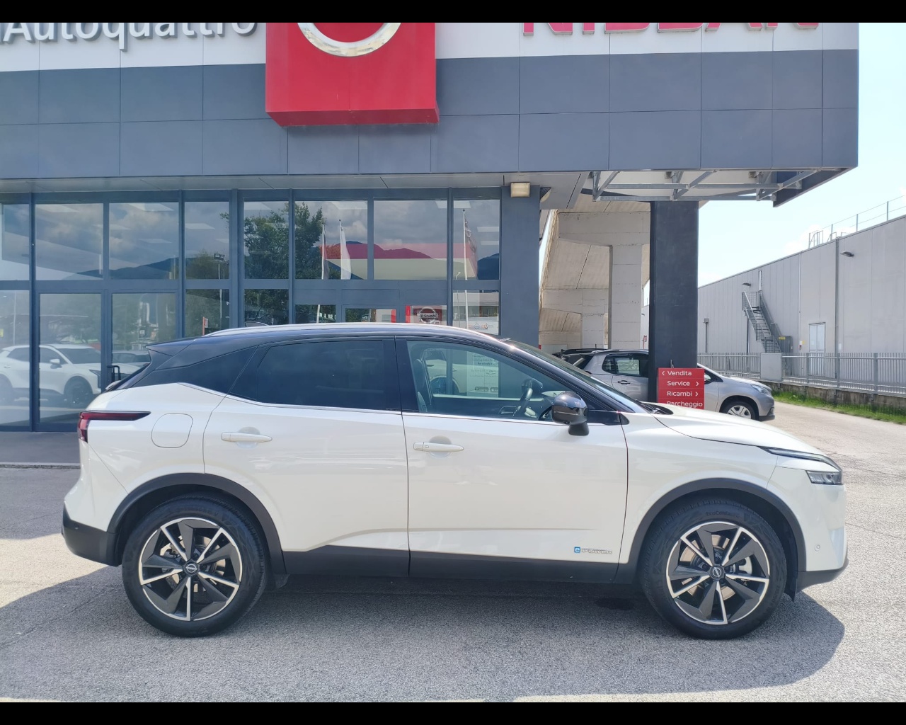Foto NISSAN Qashqai 1.5 e-power Tekna 2wd